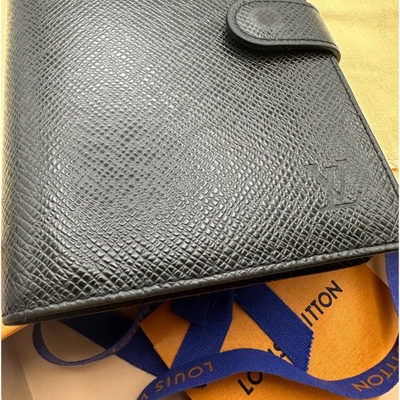 Louis Vuitton Passport/notebook holder